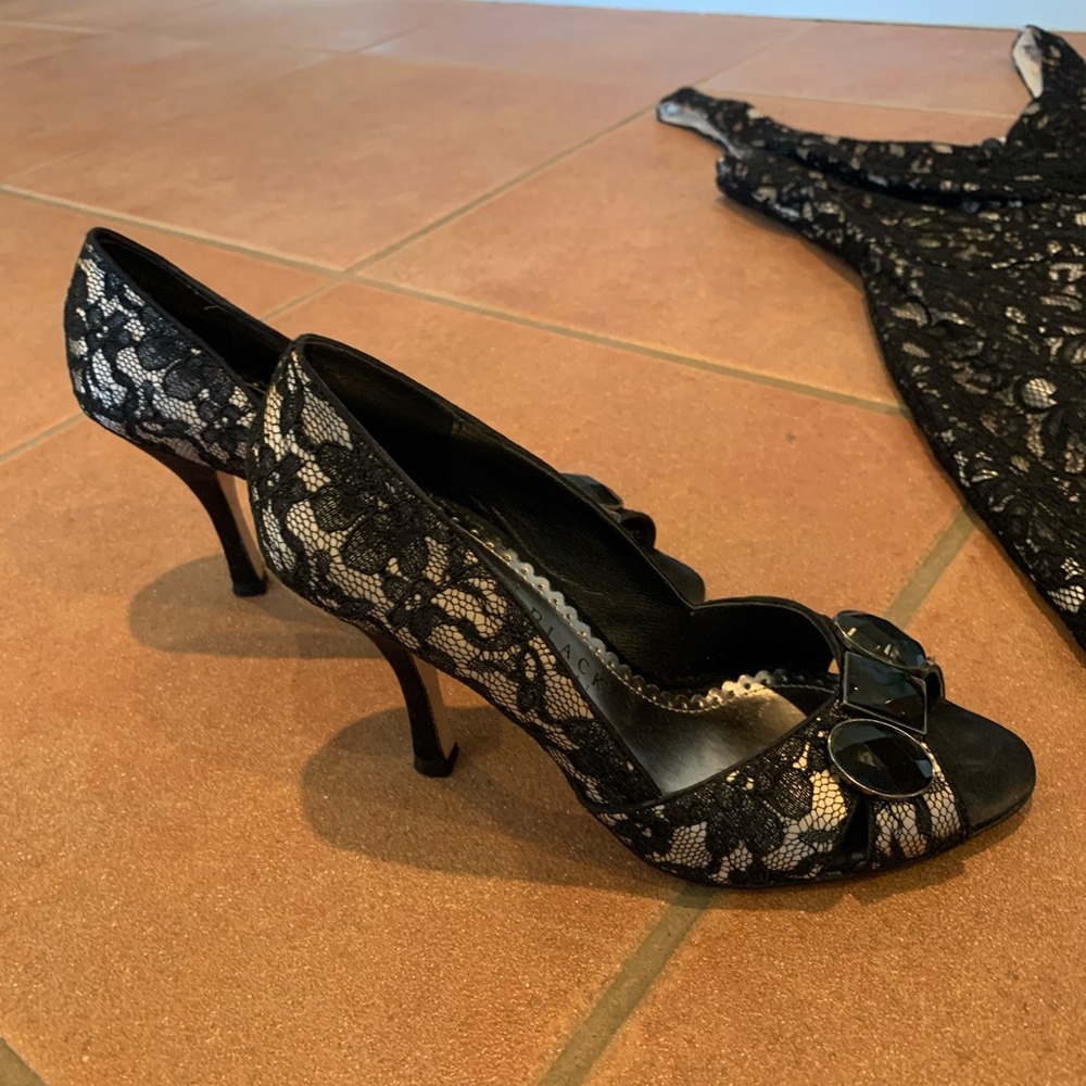 White House Black Market Black lace heel size 6.5